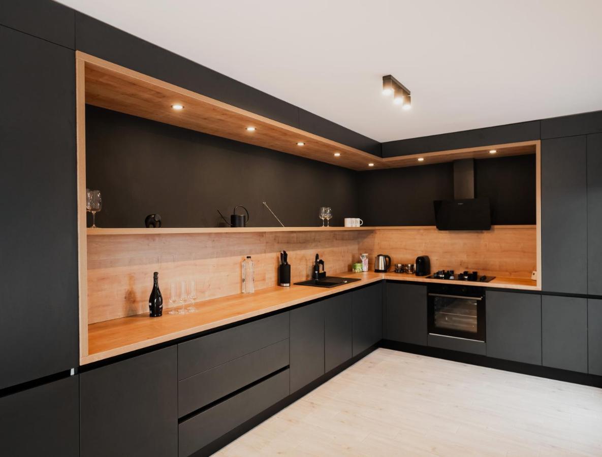 Skylark - Stockholm Penthouse With Jacuzzi, Movie Theater & Panoramic View Apartment Brașov Exterior foto